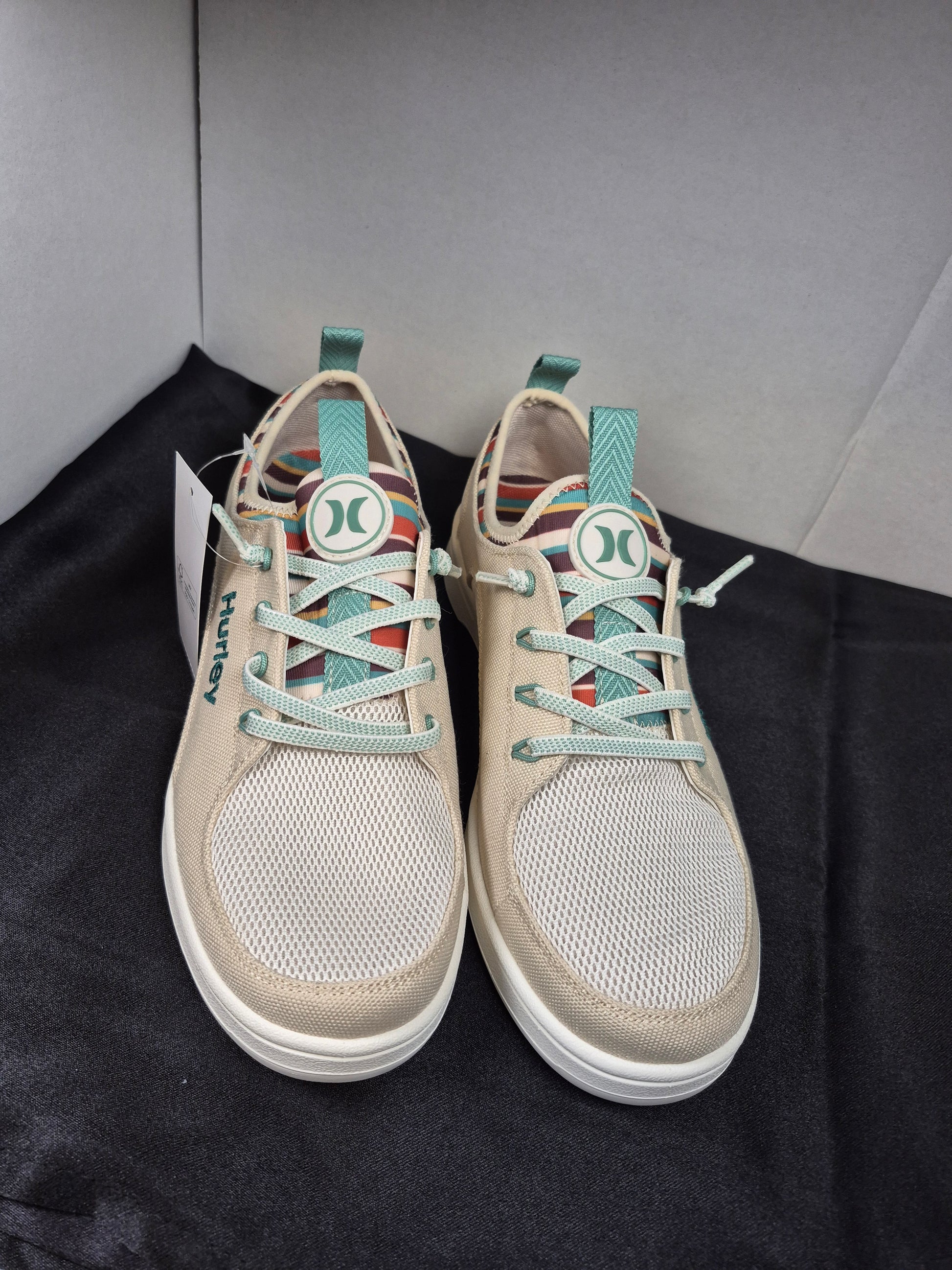 Hurley Women's Castaic Sneaker