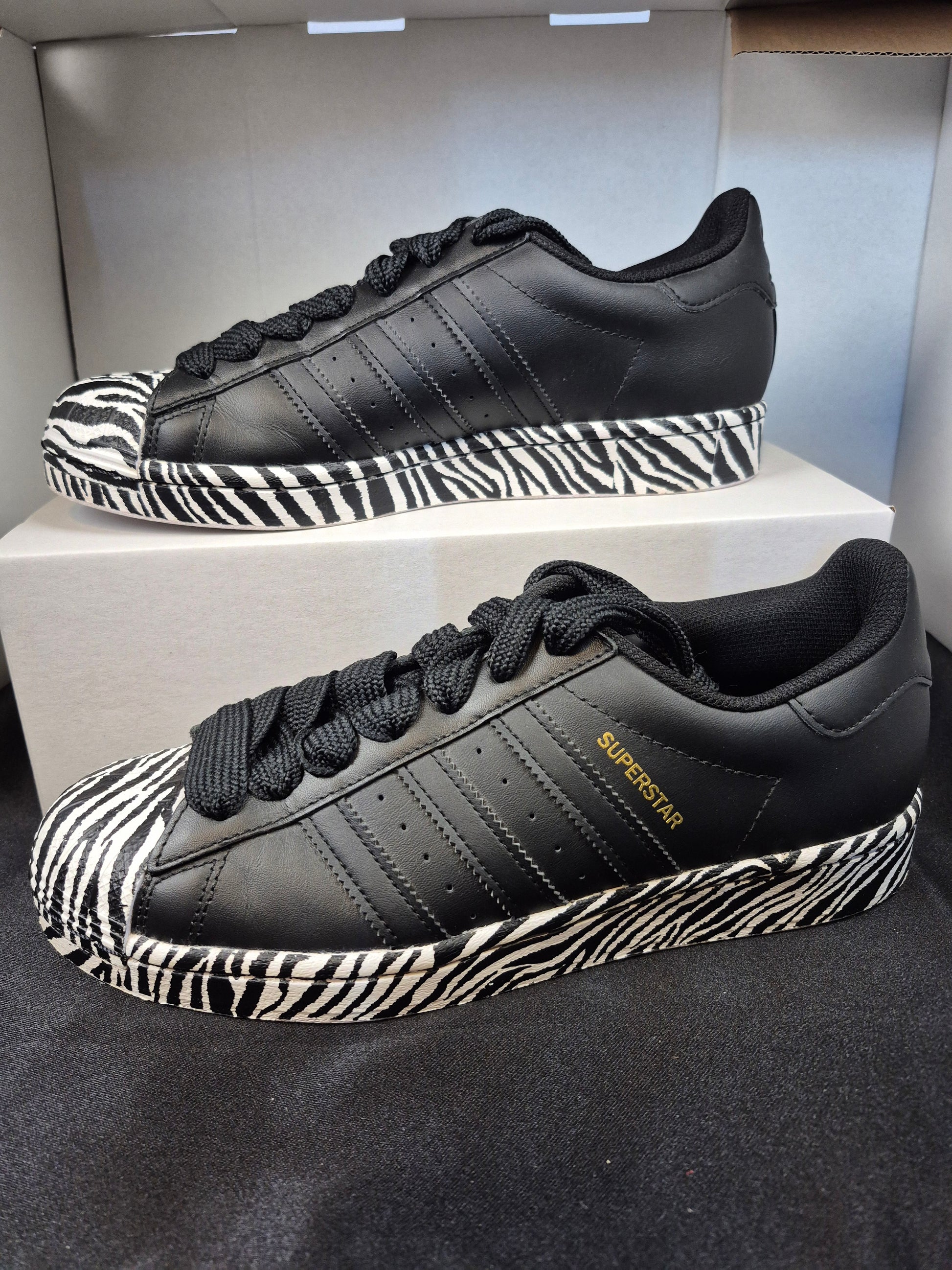 Adidas Superstar Zebra Women's Sneaker Size 9