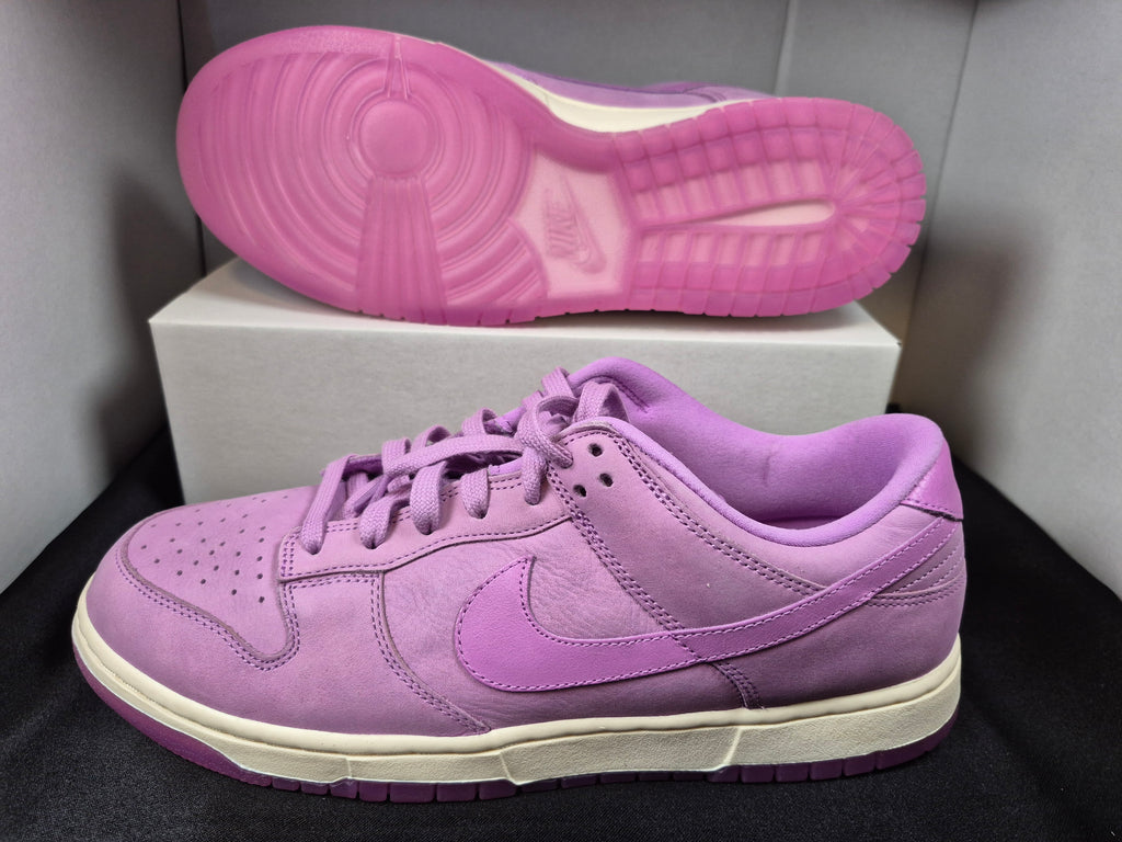 Nike Women's Dunk Low Rush Fuchsia Shoe Size 12