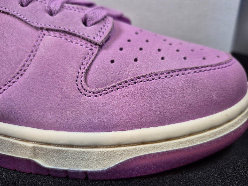 Nike Women's Dunk Low Rush Fuchsia Shoe Size 12