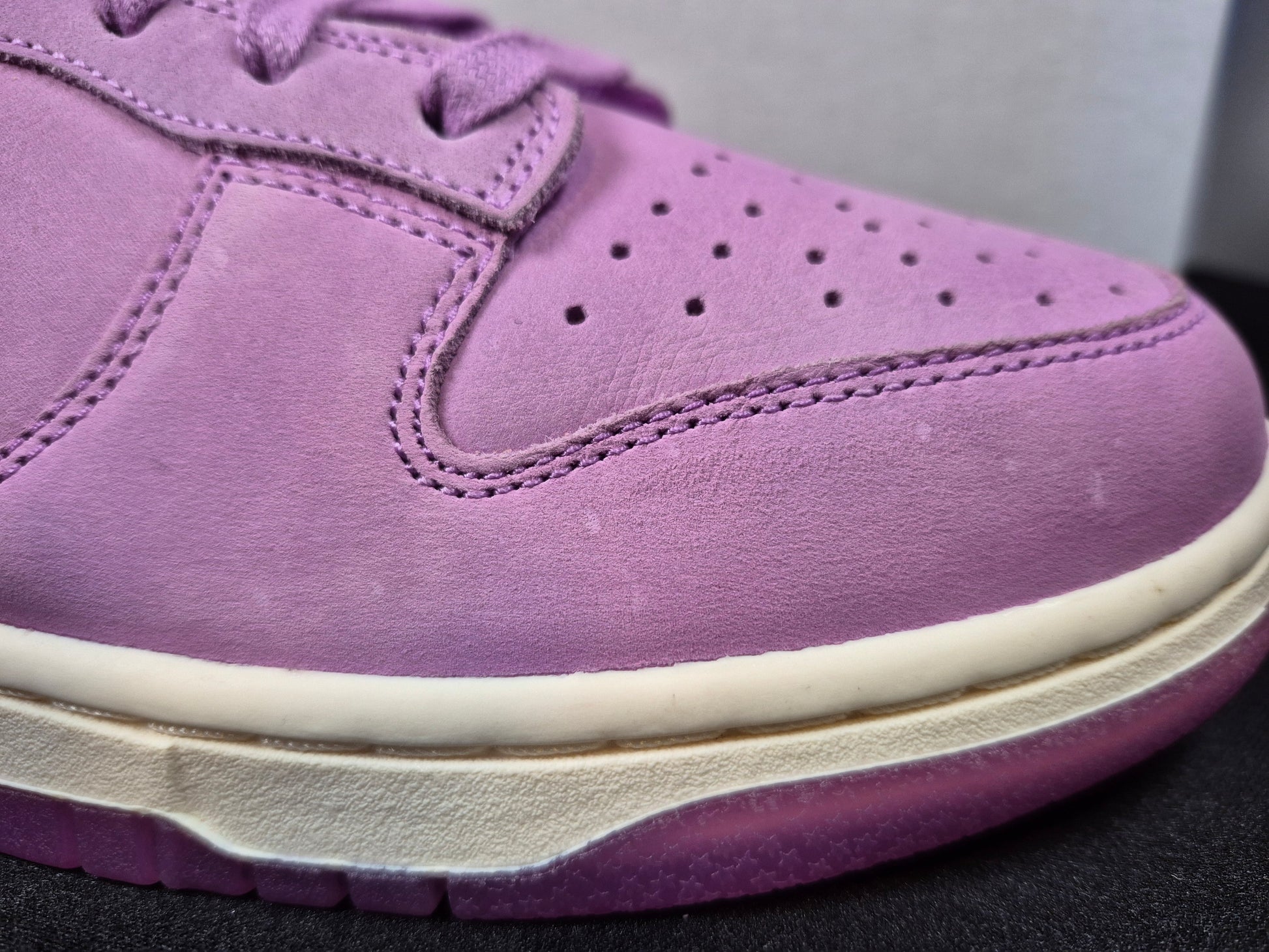 Nike Women's Dunk Low Rush Fuchsia Shoe Size 12