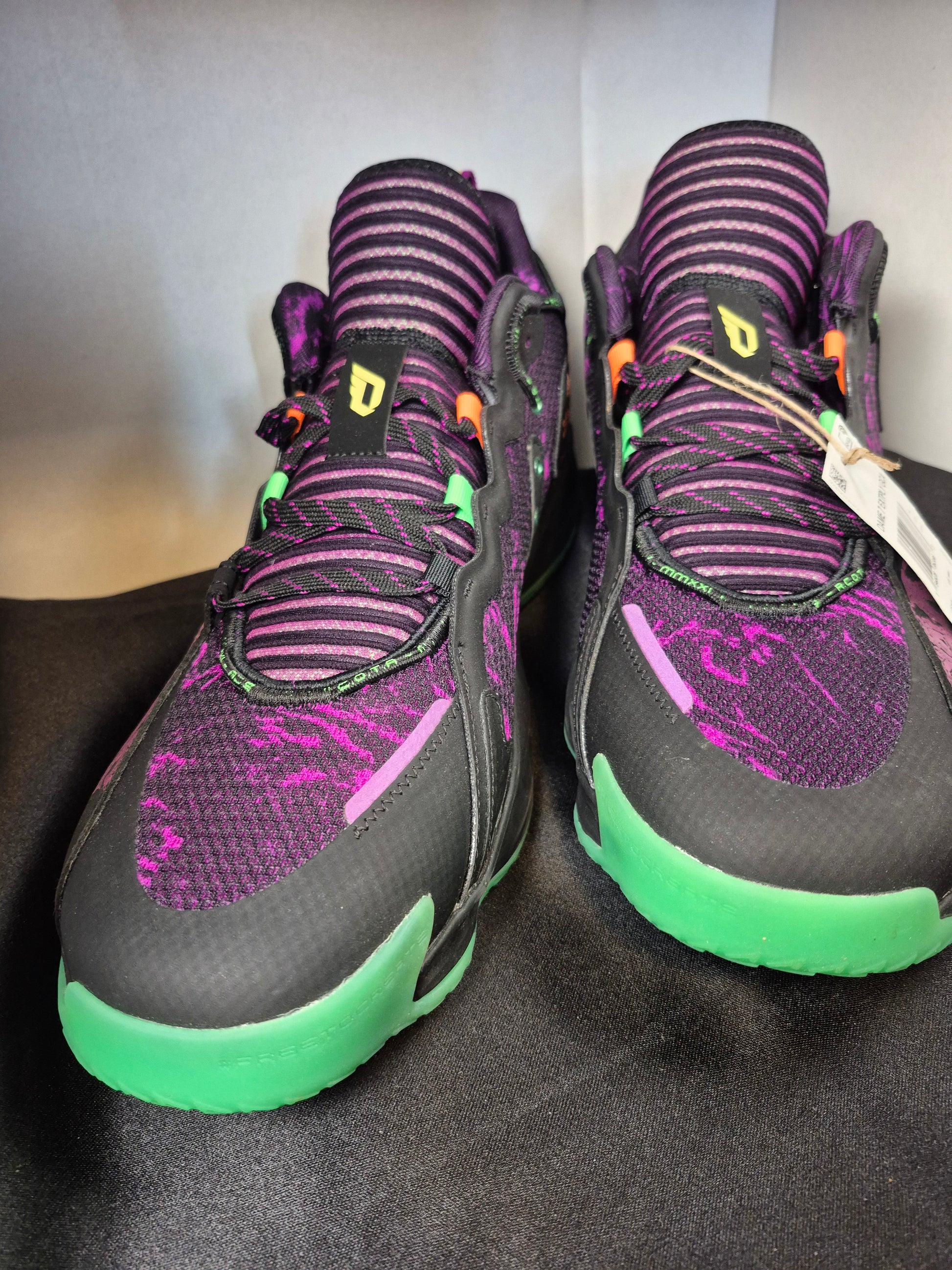 Adidas Men's Dame 7 EXTPLY Halloween Shoe Size 14.5