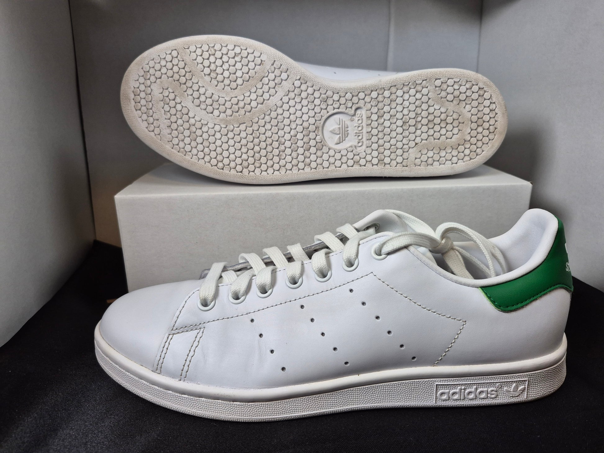 Adidas Men's Stan Smith Shoe Size 9.5