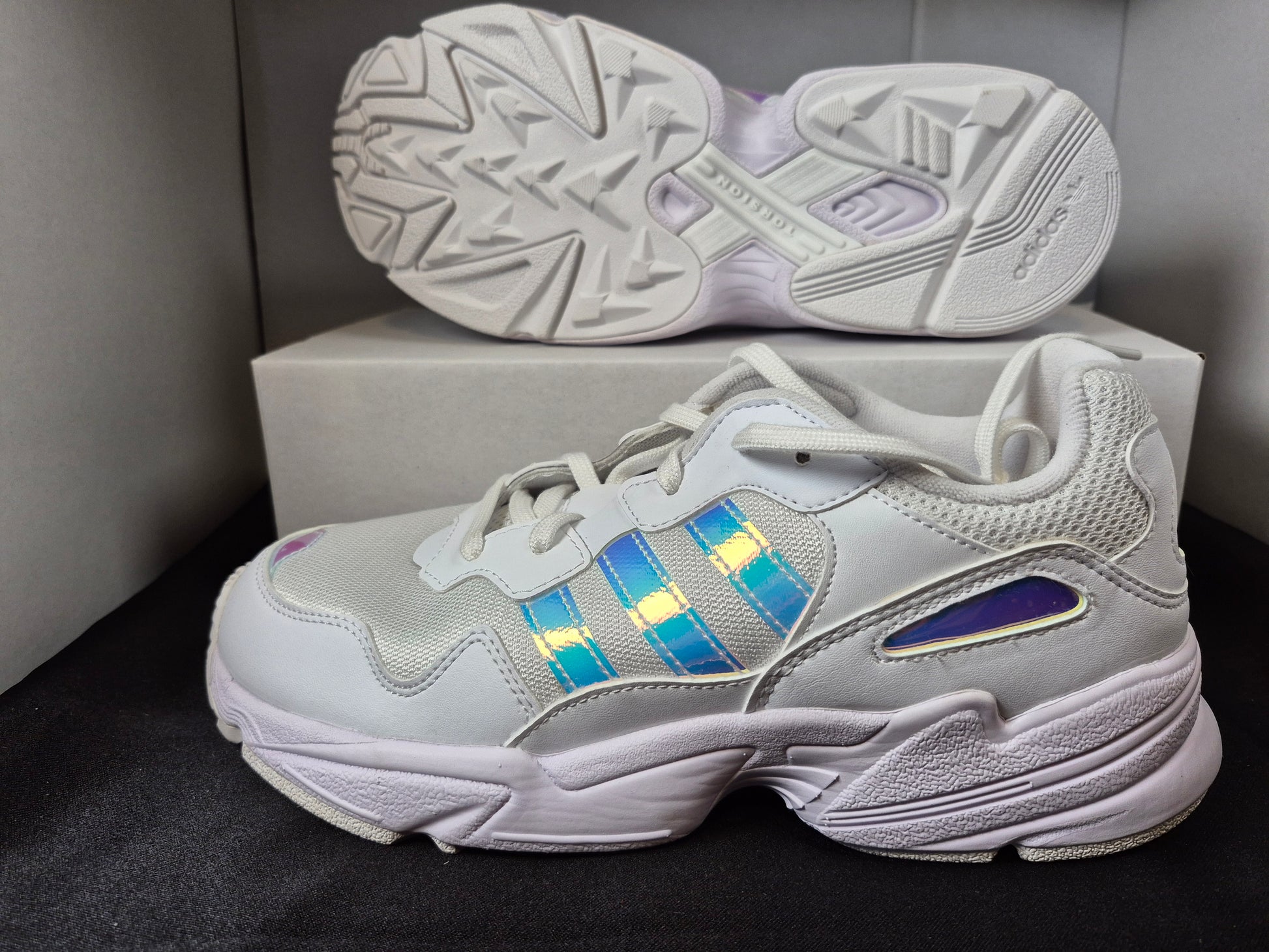 Adidas Yung-96 J Unisex Shoe Size 7M/8W