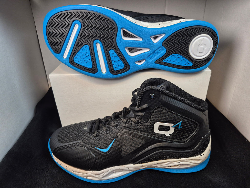 Q4MB-001 Men's Basketball Shoe Size 10.5