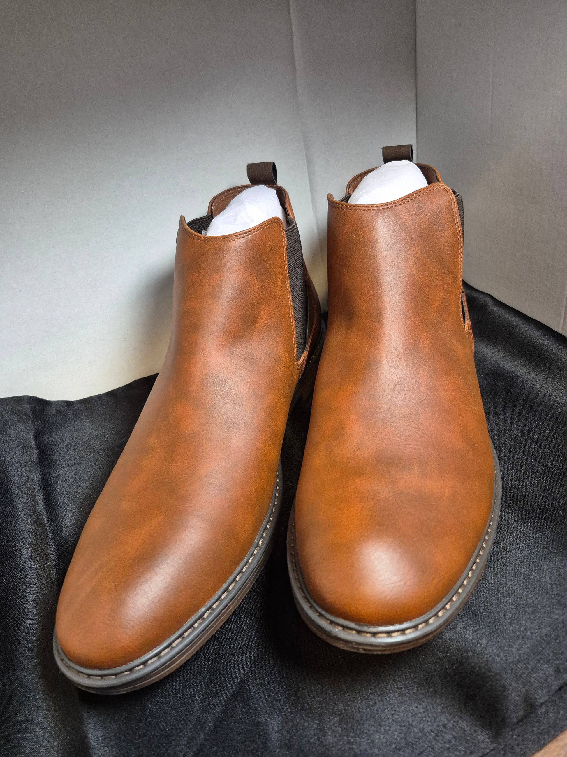 B-52 Leo Men's Chelsea Boot size 12