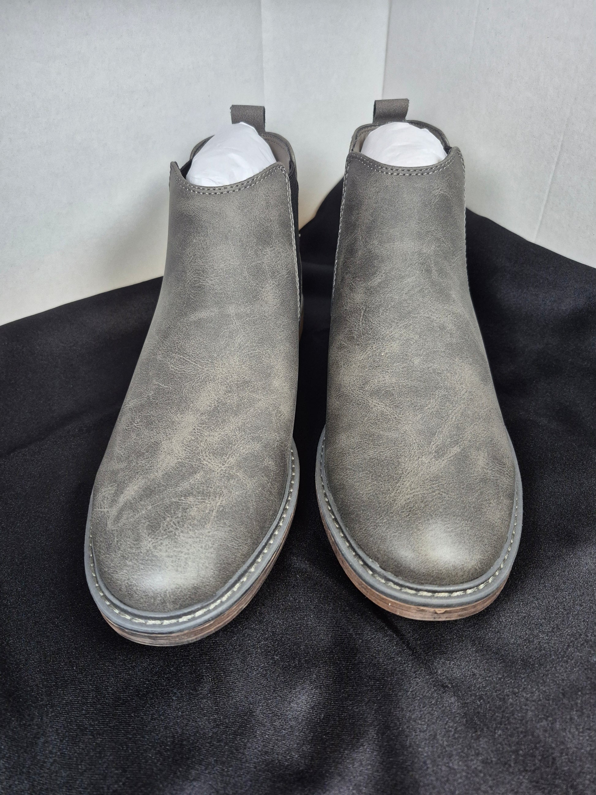B-52 Leo Men's Chelsea Boot size 12