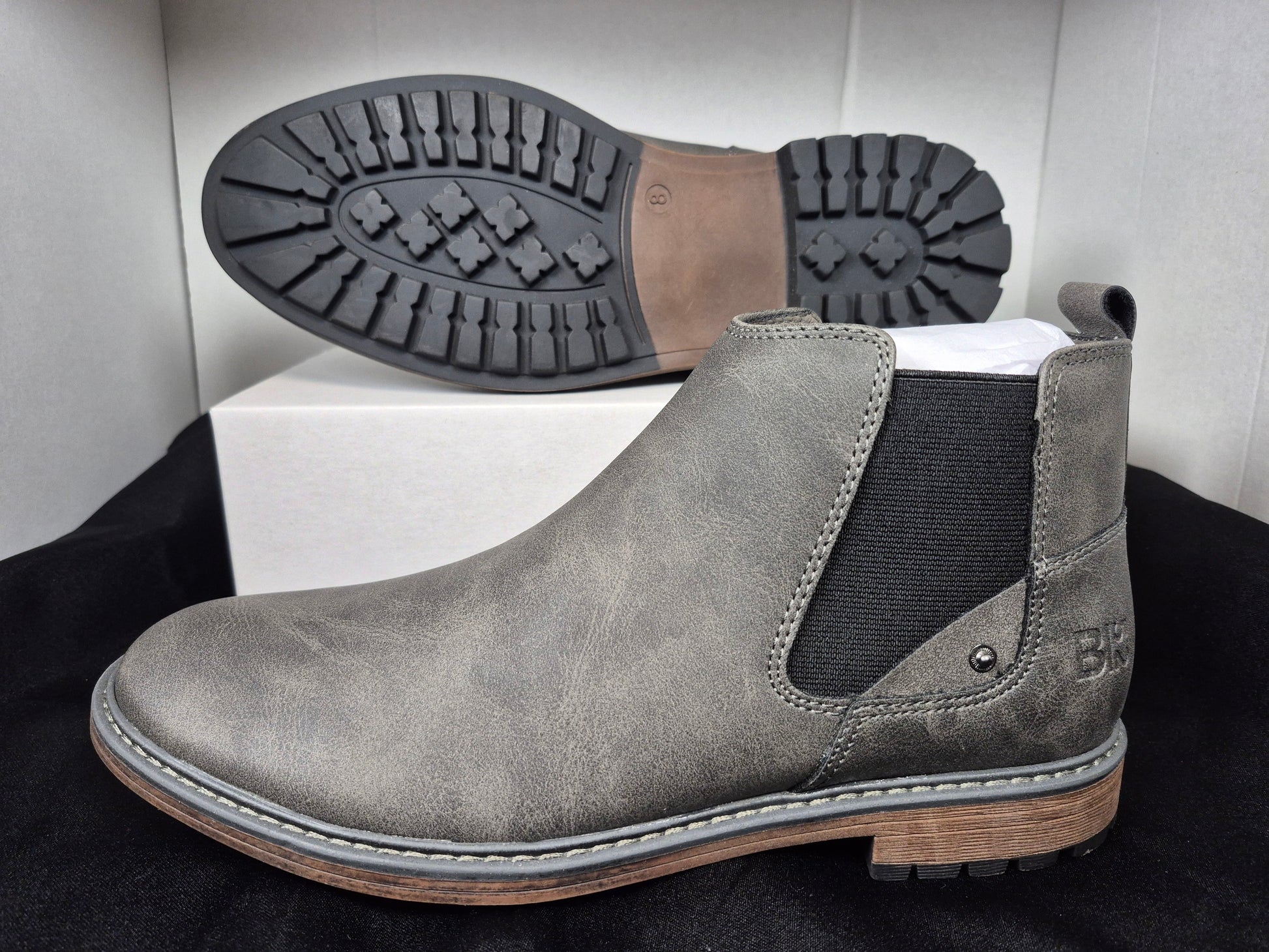 B-52 Leo Men's Chelsea Boot size 12