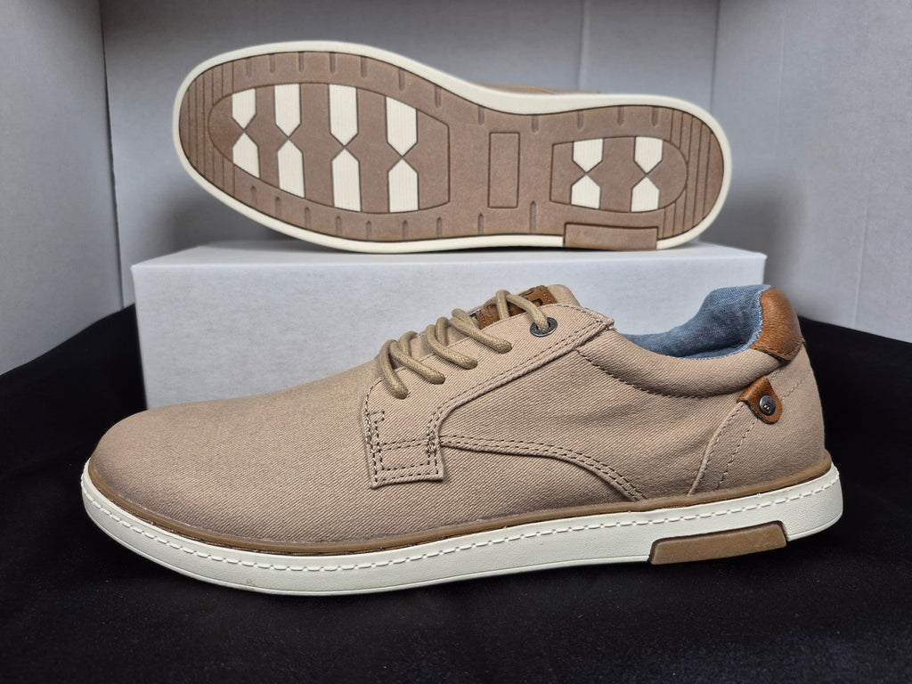 B-52 by Bullboxer Augusta Dress Sneaker Size 9