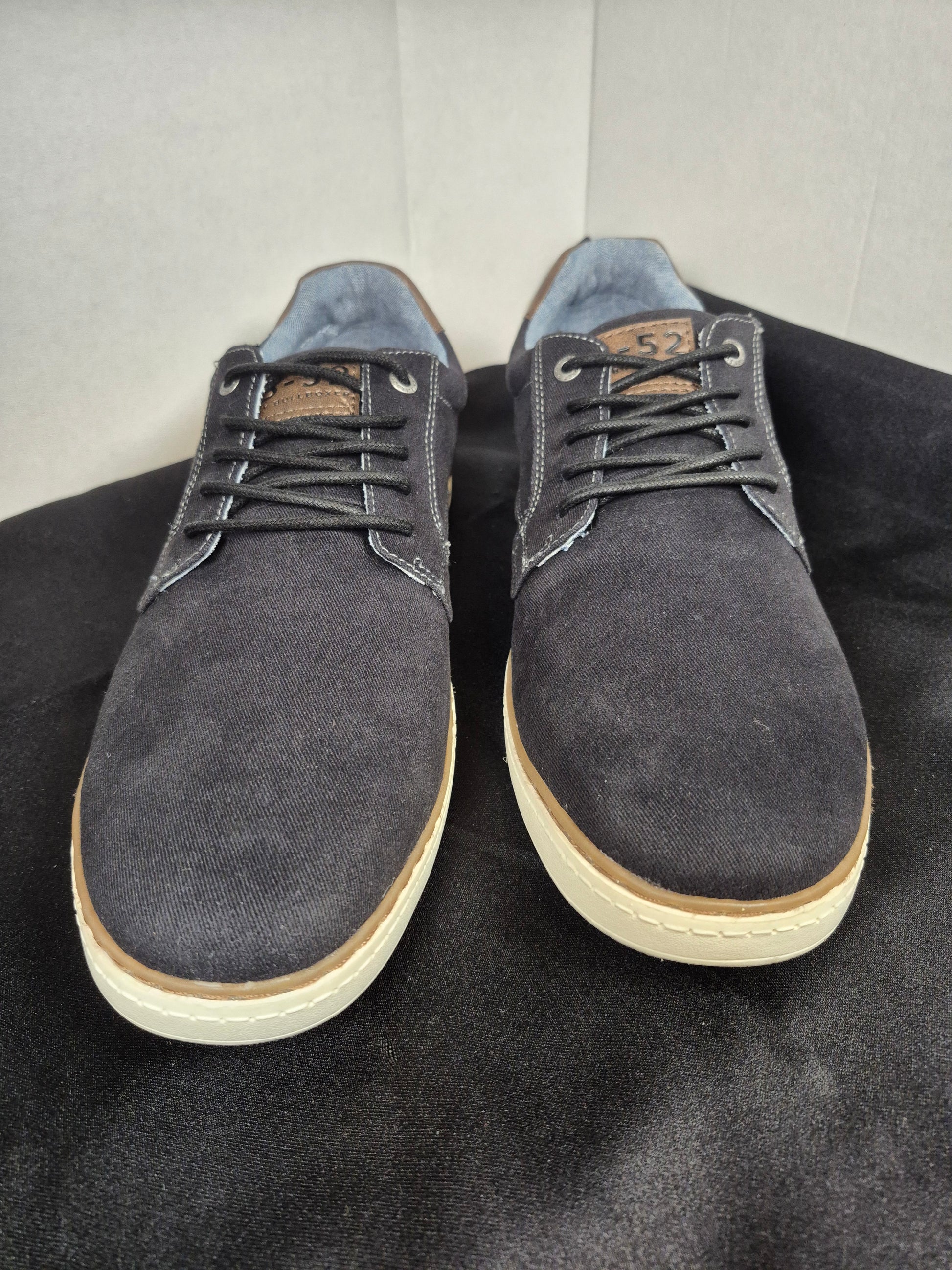 B-52 by Bullboxer Augusta Dress Sneaker Size 12