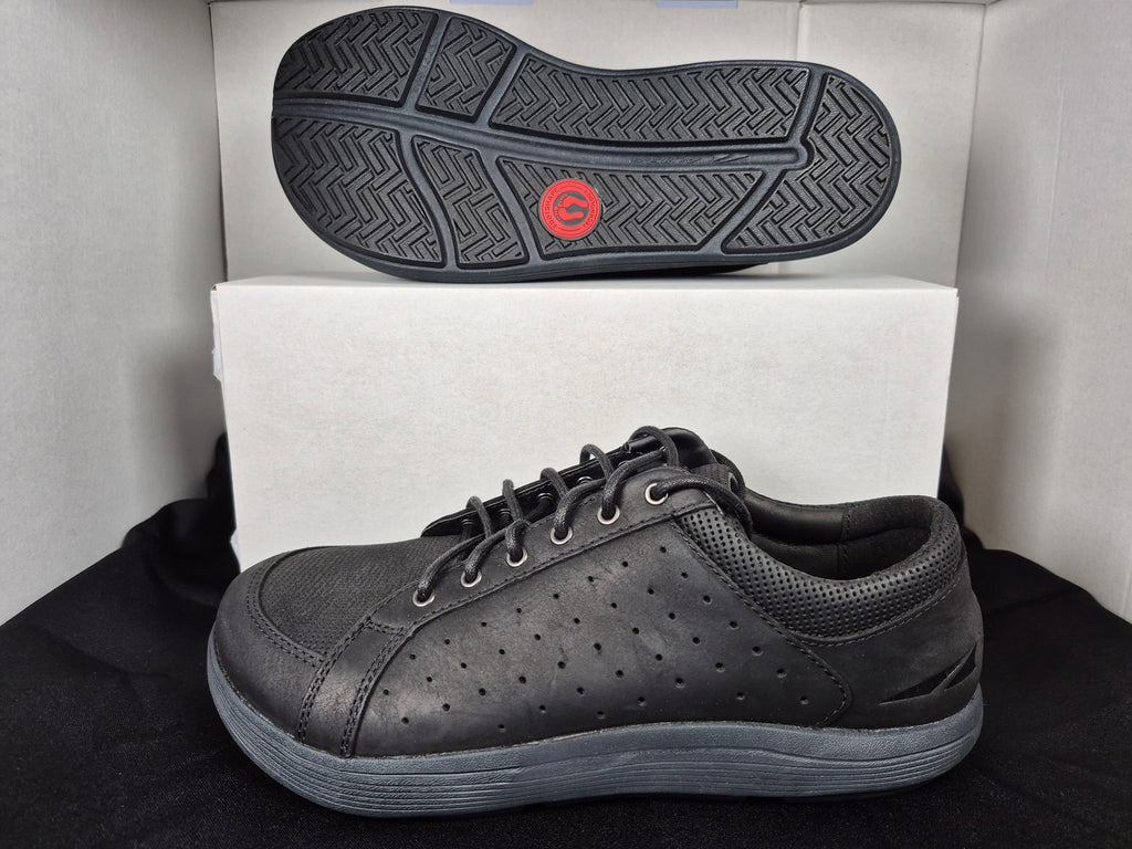 Ultra Cayd Men's Casual Sneaker size 8