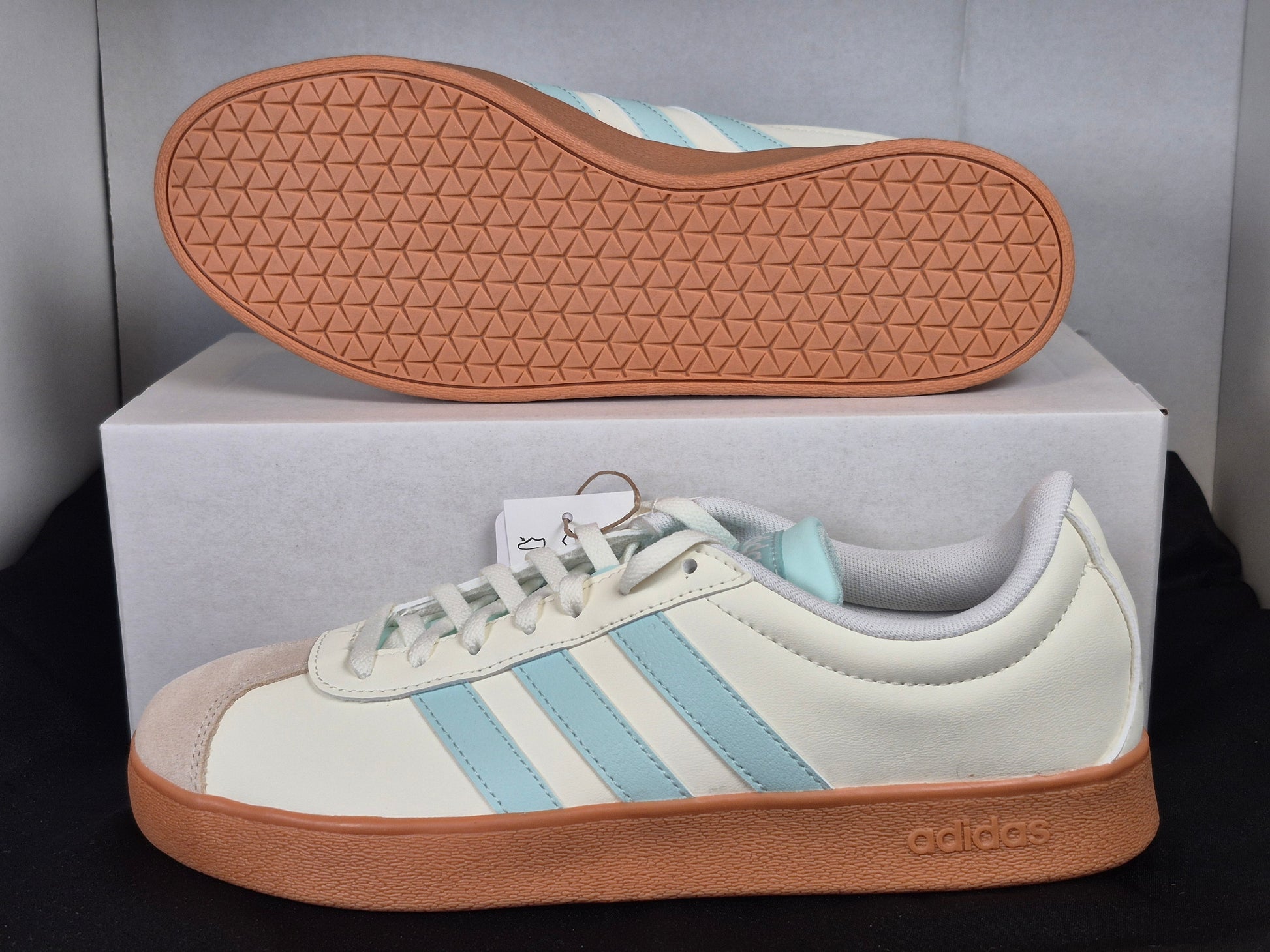 Adidas VL Court 3.0 Shoes Women's size 8