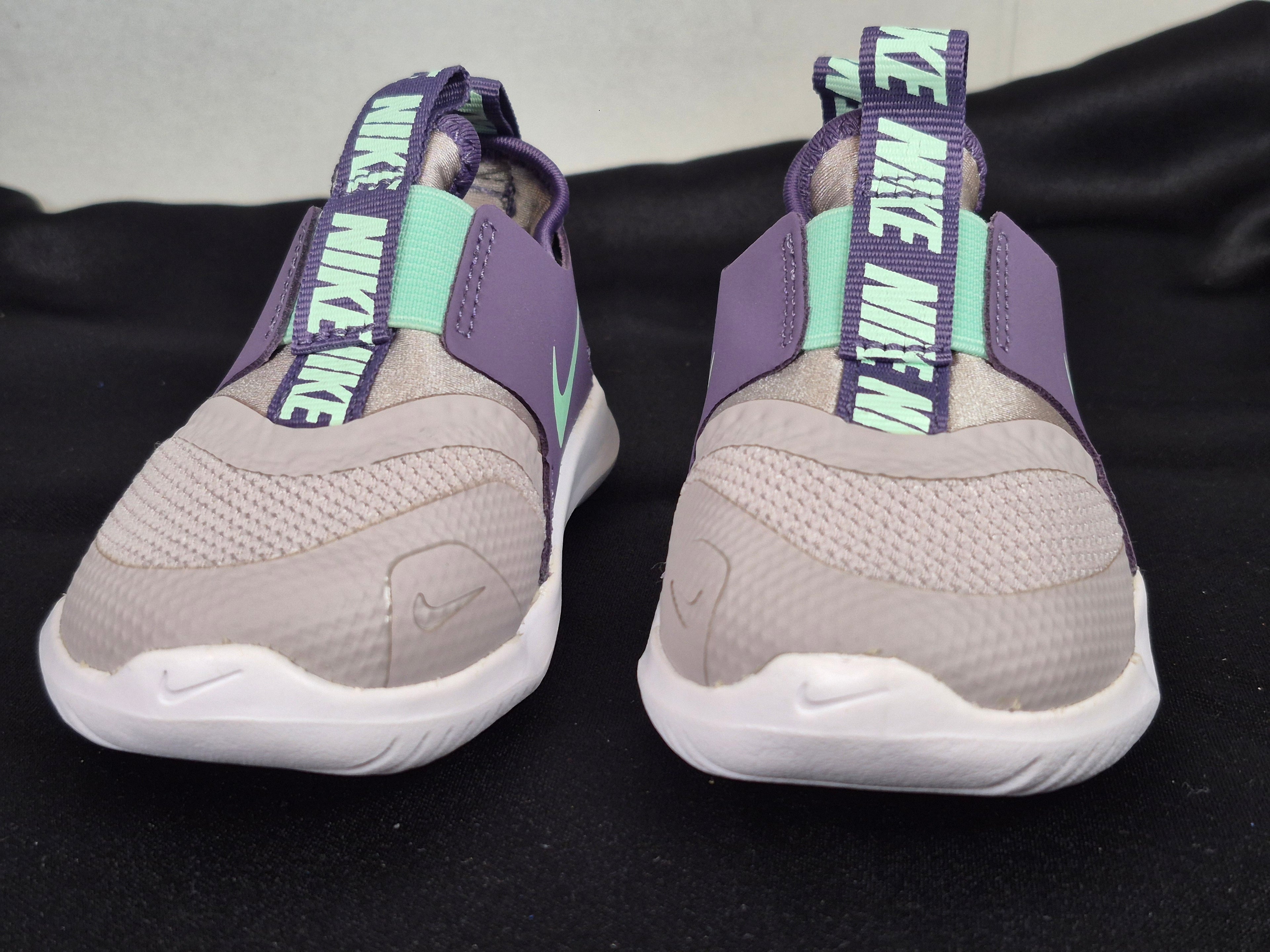 Nike Flex Runner Toddler Shoe size 6c