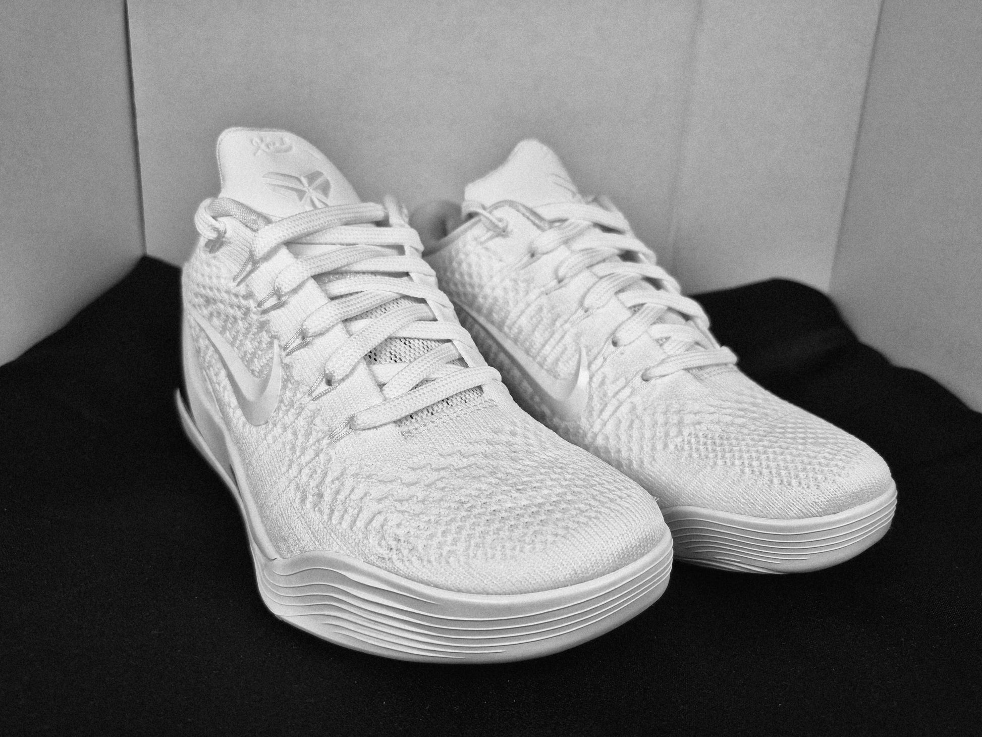 Kobe 9 Elite Protro Shoe Men's size 5