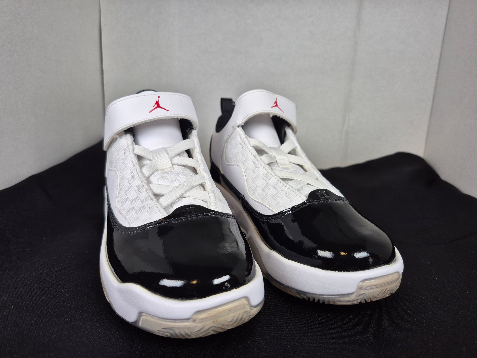 Jordan Max Aura 2 Kids size 1Y