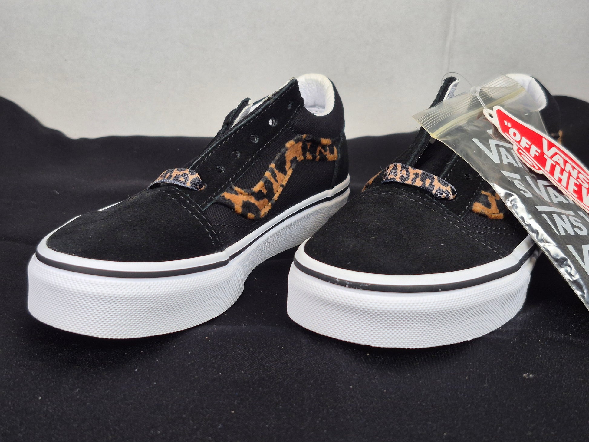 Vans Old Skool Sneaker Kid's size 12.5c