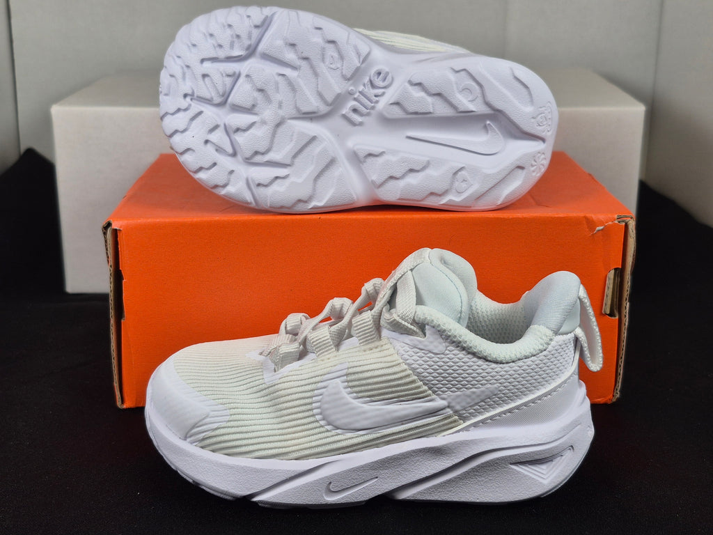 Nike Star Runner 4 NN TD size 6C