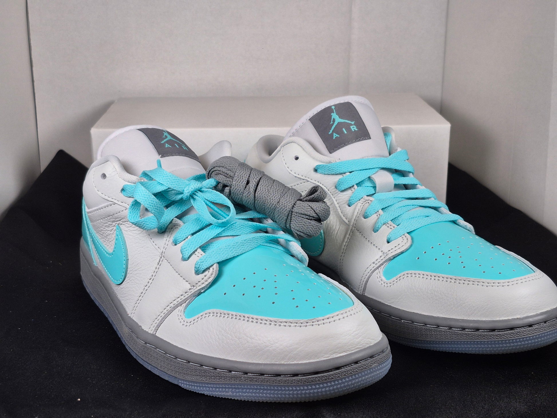 Jordan 1 Low SE "Polaroid" Women's size 12