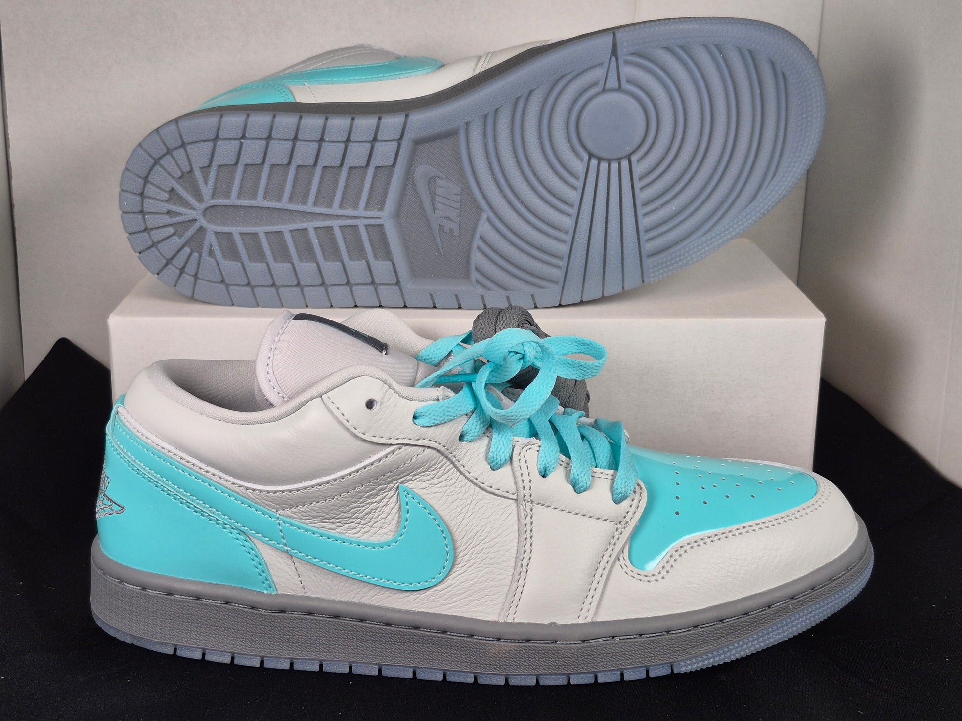 Jordan 1 Low SE "Polaroid" Women's size 12