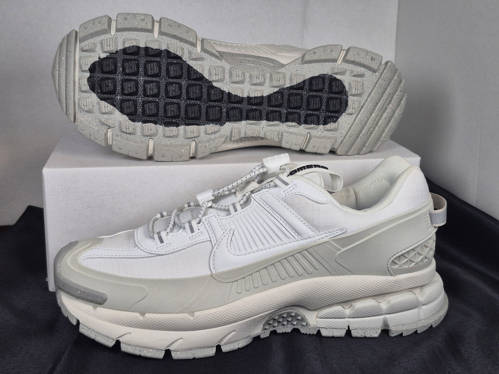 Nike Zoom Vomero Roam Unisex size 8M/9.5W