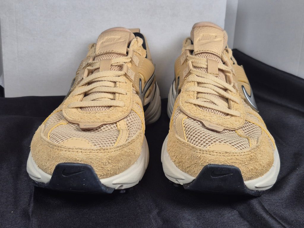 Nike V2K Run Women's size 9.5W/8M